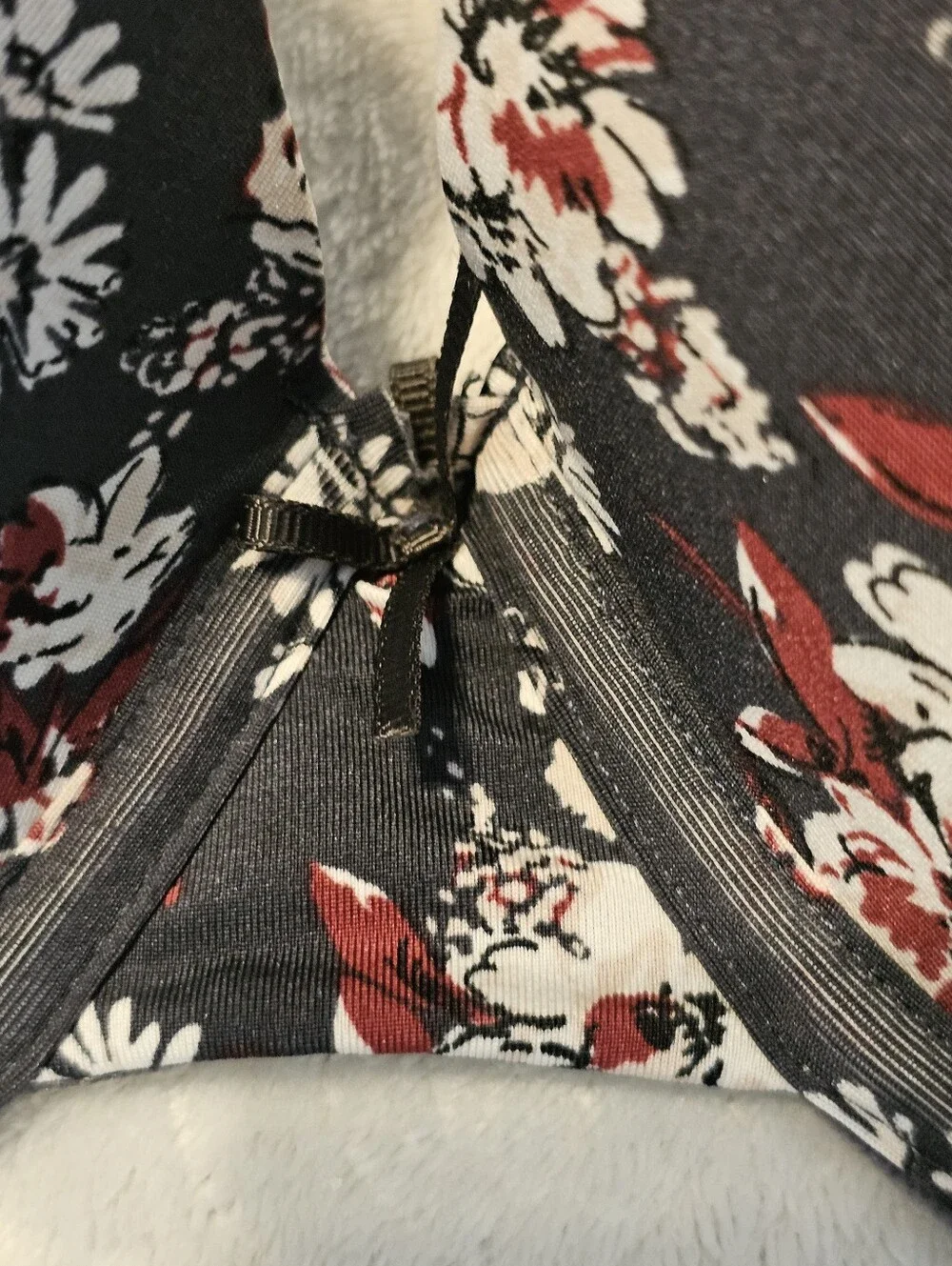 Dark Floral Underwire T-Shirt Bra | Padded Molded Cups | Size 42D